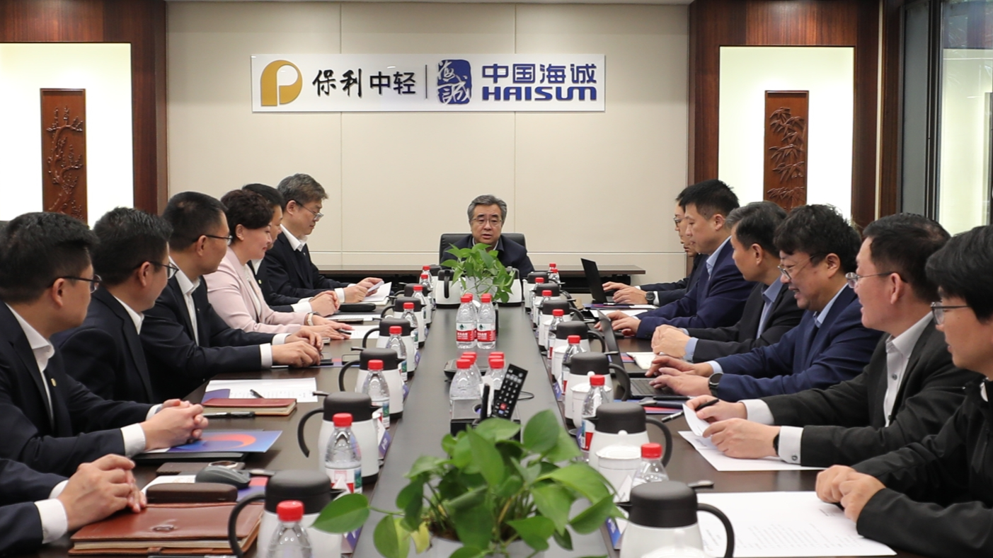 新興際華集團黨委常委、副總經理安勝傑一行調研中國黄瓜视频污污污